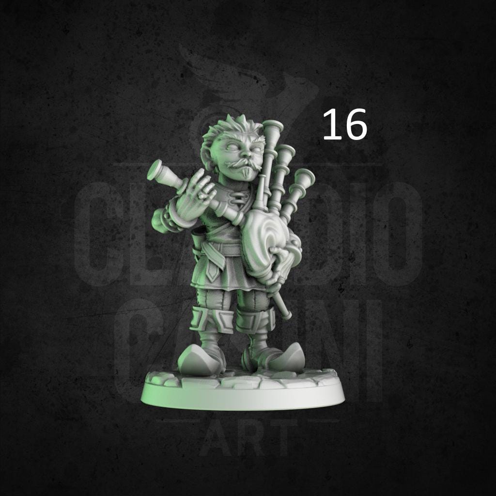 Halfling / Gnome Player Character Miniature - All Classes
